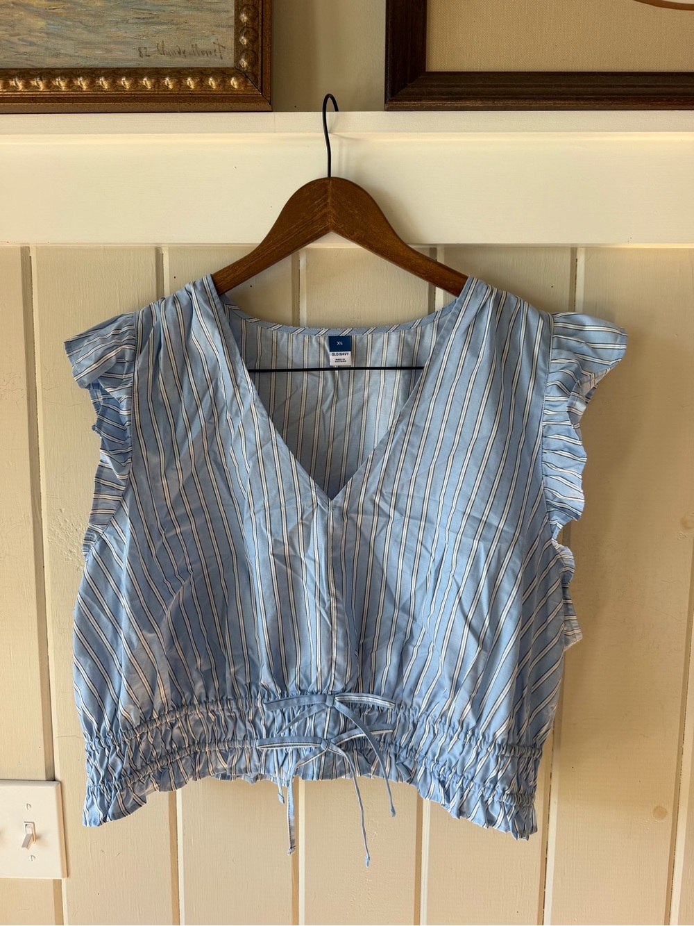 NWOT Old Navy Light Blue & White Striped V-Neck Ruffle Sleeve Crop Top, Size XL